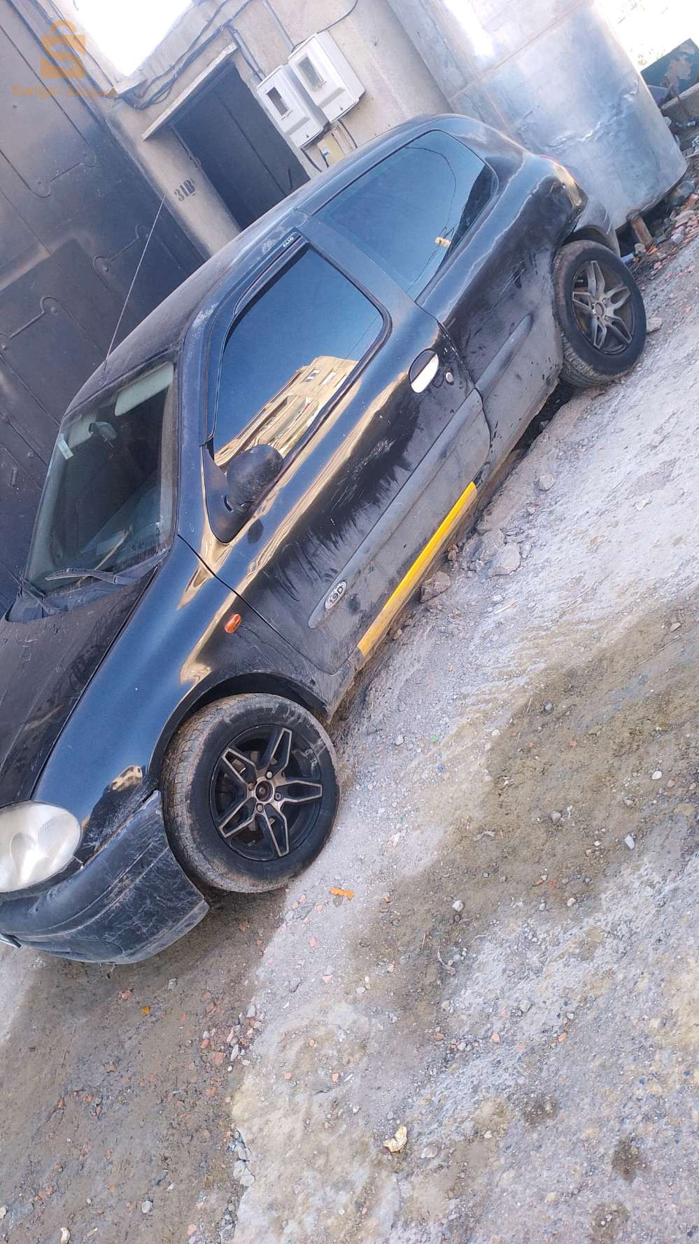 رينو Clio 2 2000 15 تيزيوزو