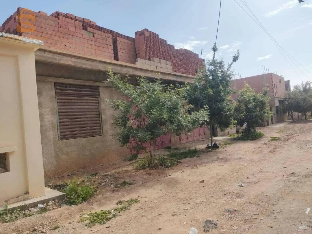 ثلاث سكنات