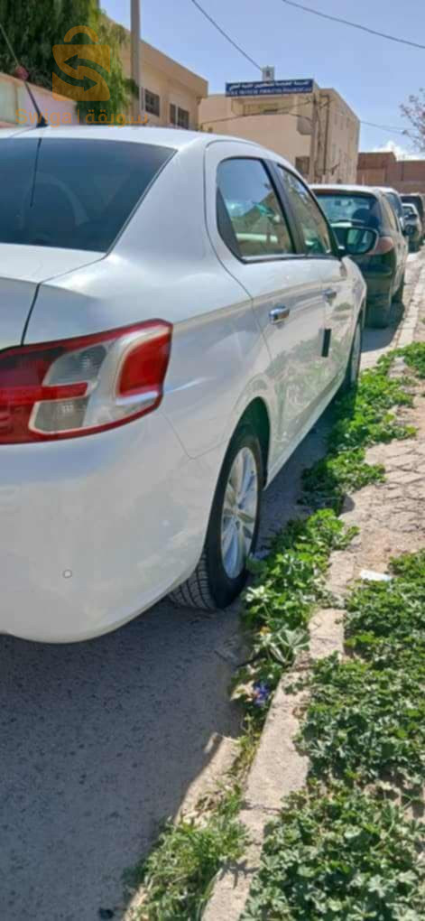 Peugeot 301 2014 5 BATNA