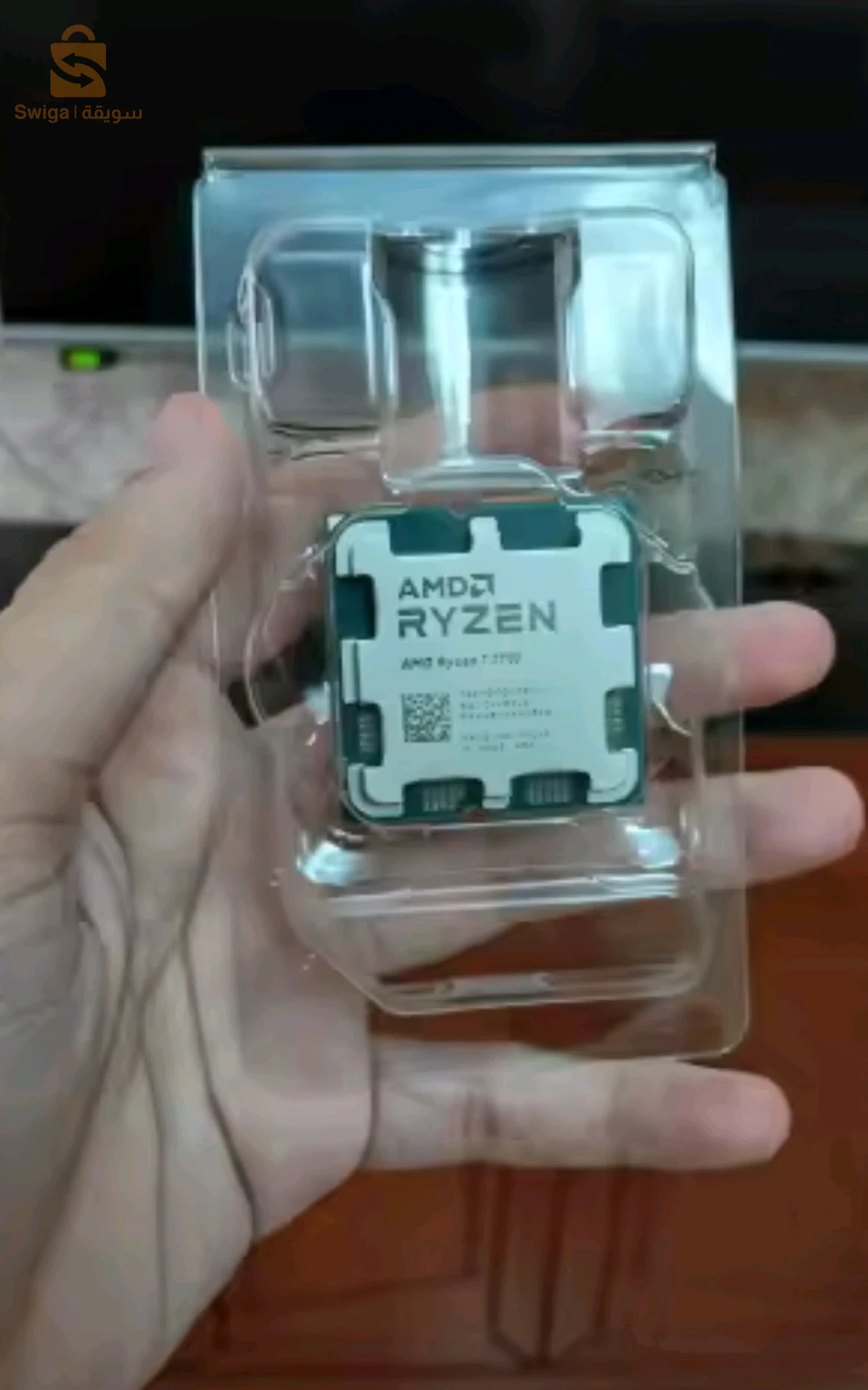 AMD RYZEN R7 7700