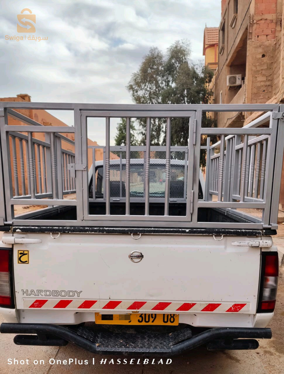 نيسان NP 300 2009 8 بشار