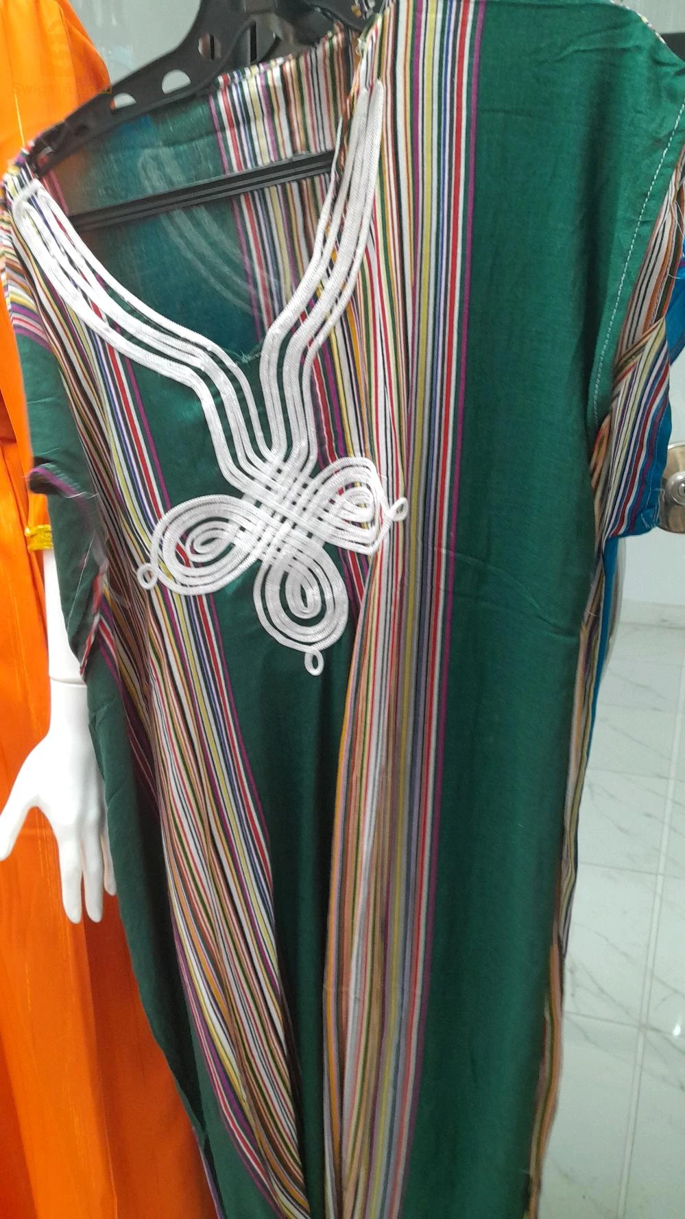 a vendre djellaba,  pyjama, pantalon carré