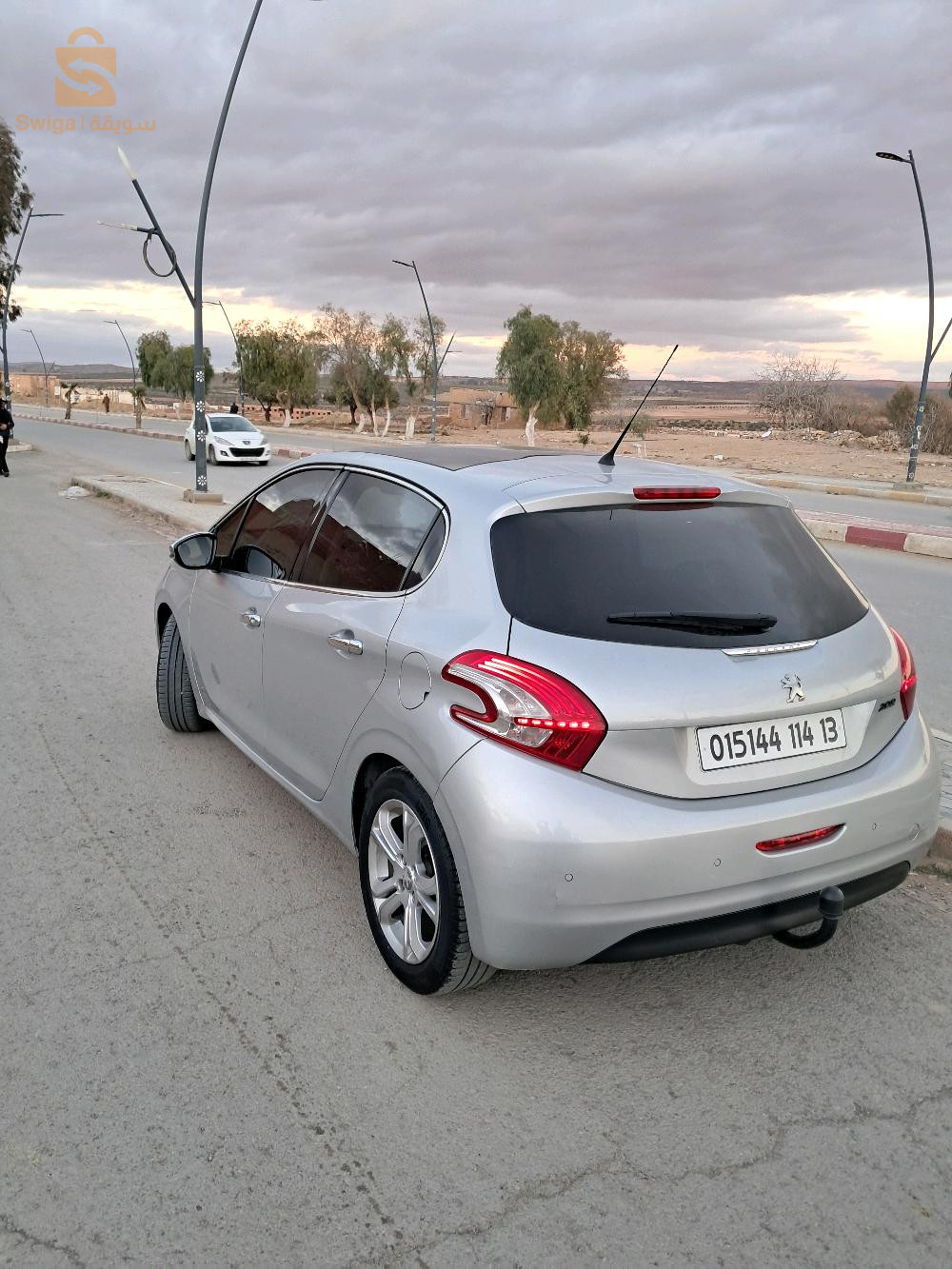 بيجو 208 2014 20 سعيدة