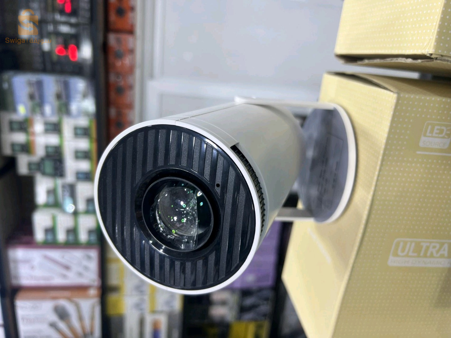 HY300 Mini Projector 4K Android 11.0 Wifi 6 Bleutooth 5.0  Home Cinéma 1280 P