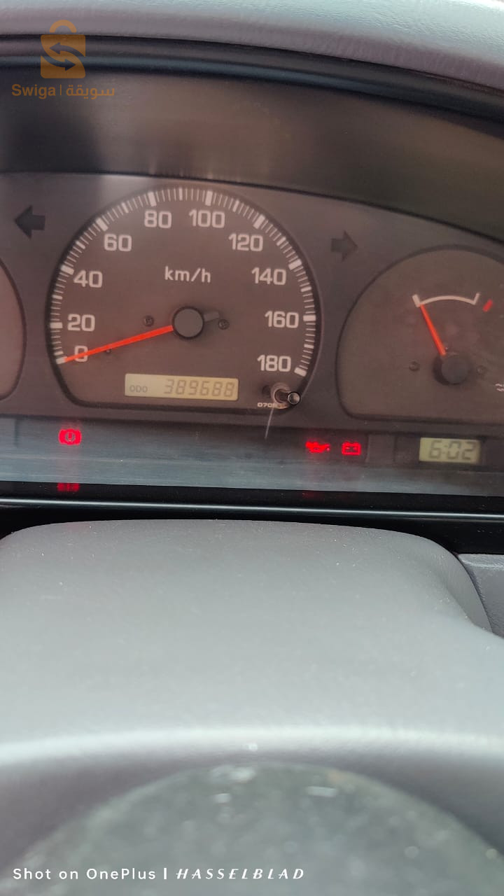 نيسان NP 300 2009 8 بشار