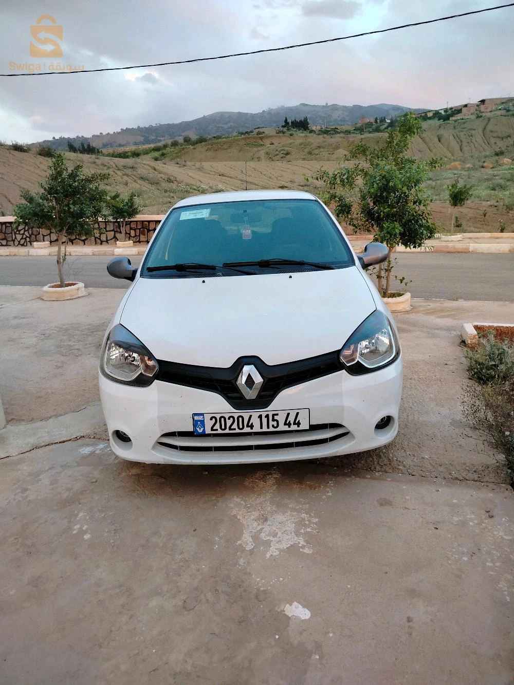 Renault Clio 3 2015 44 AIN DEFLA