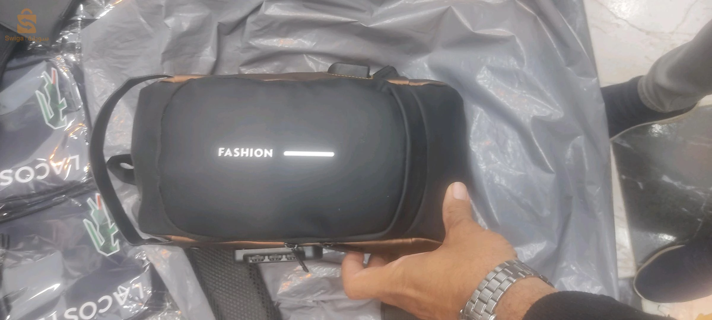 حقيبة يد و كتف رجالية علامة fashion للرجال
