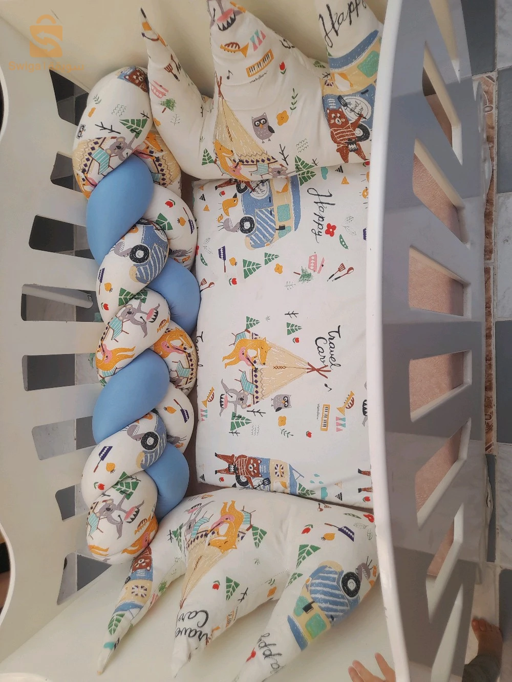 lit pour bébé en bonne état