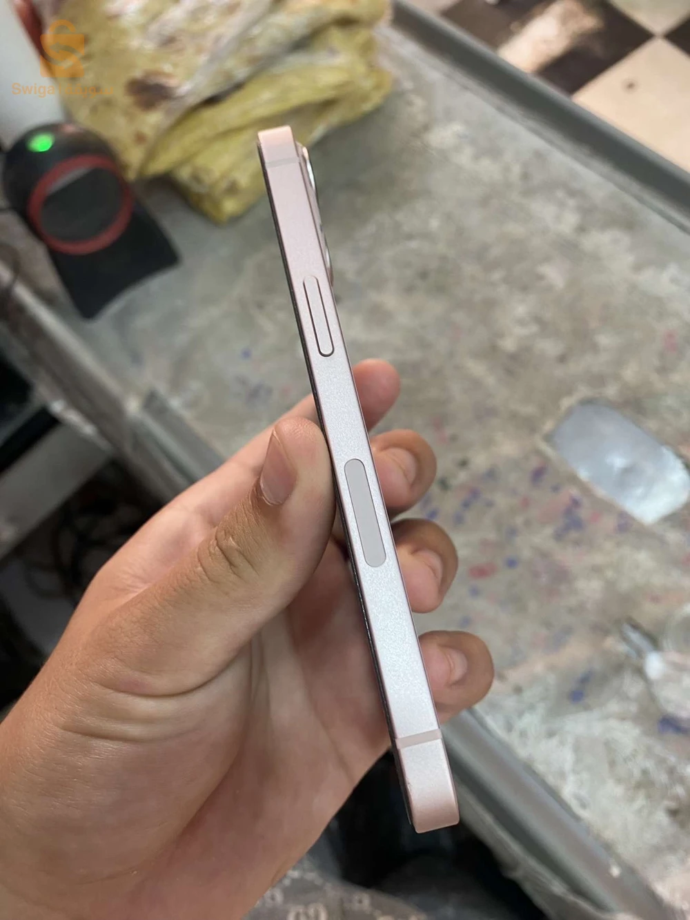 iPhone 13 pick