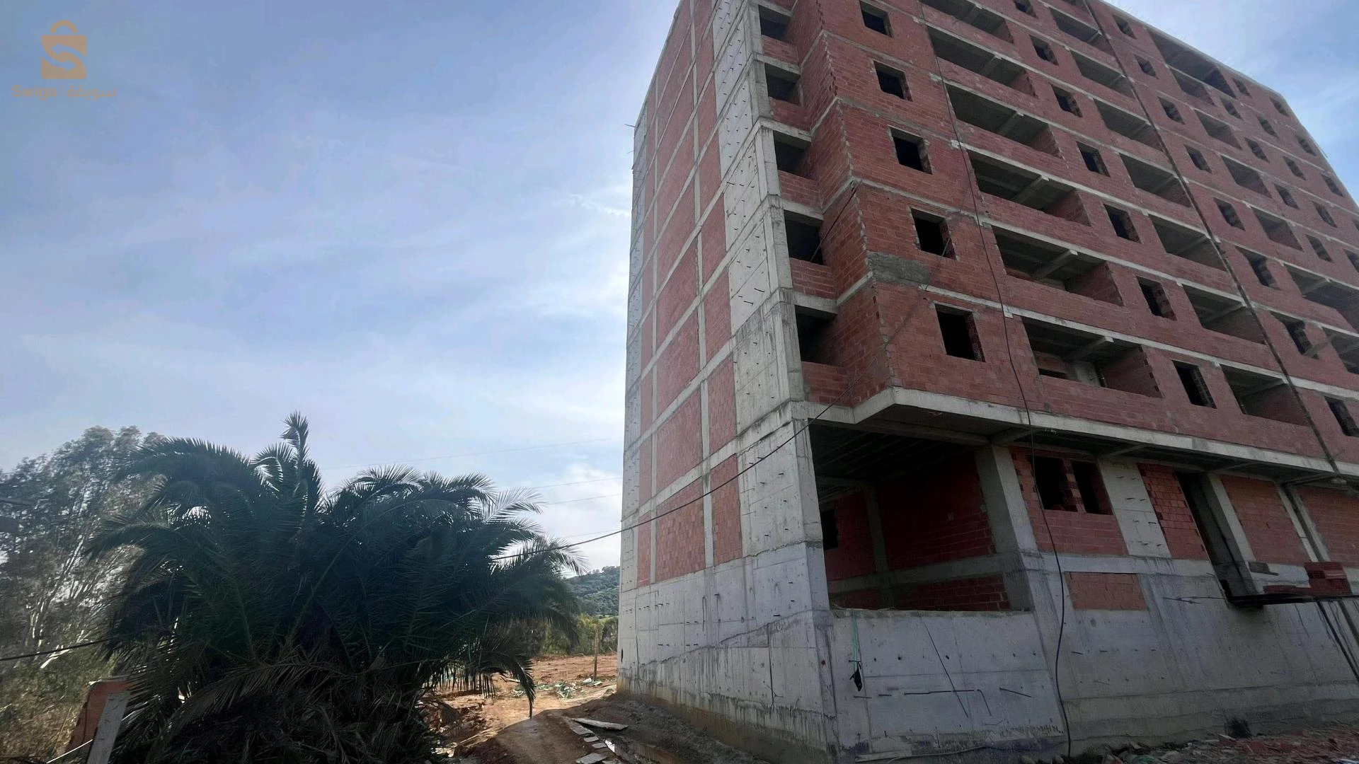 ثنية على بعد 10د على لينا بارك