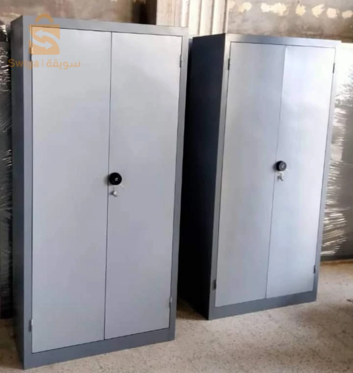 خزانة حديدية 2 ابواب ذات 4 رفوف