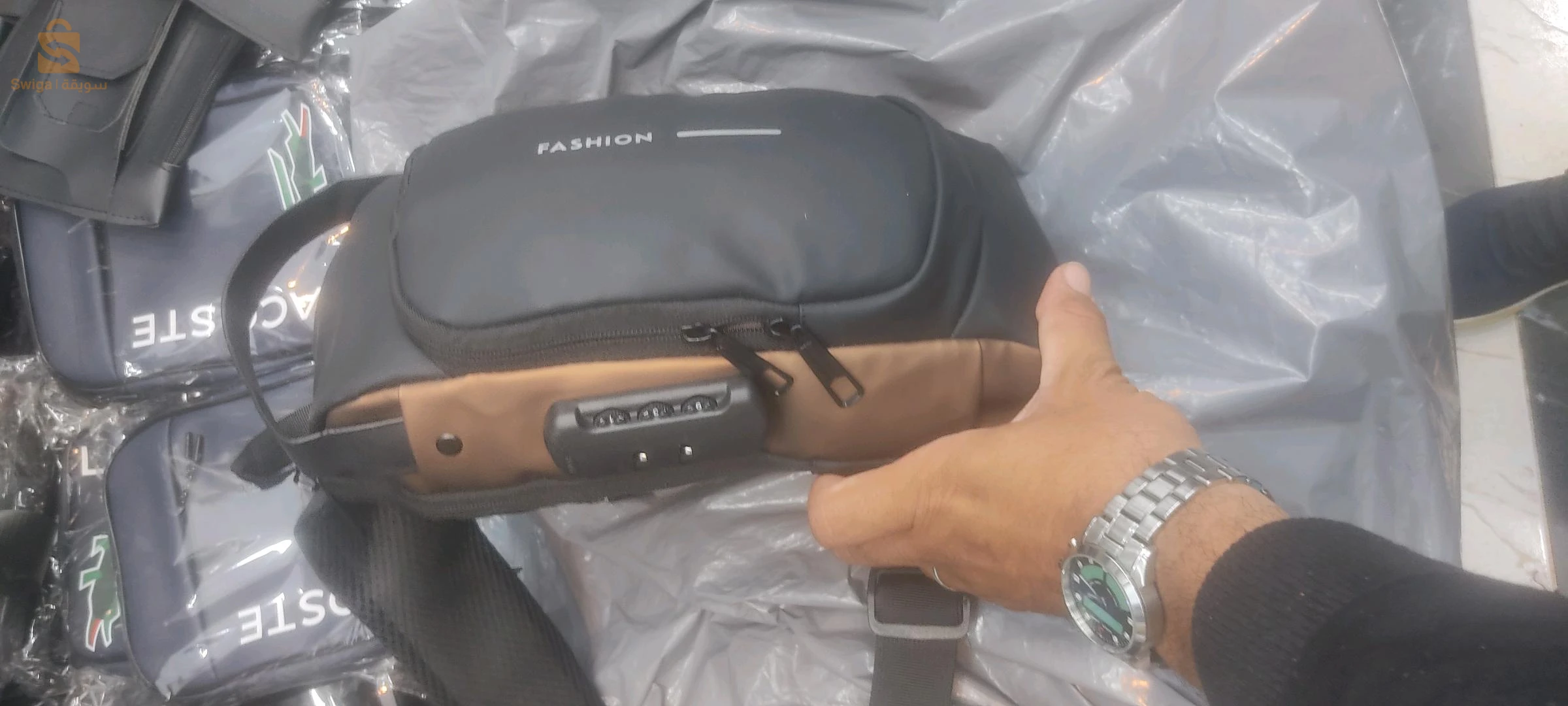 حقيبة يد و كتف رجالية علامة fashion للرجال