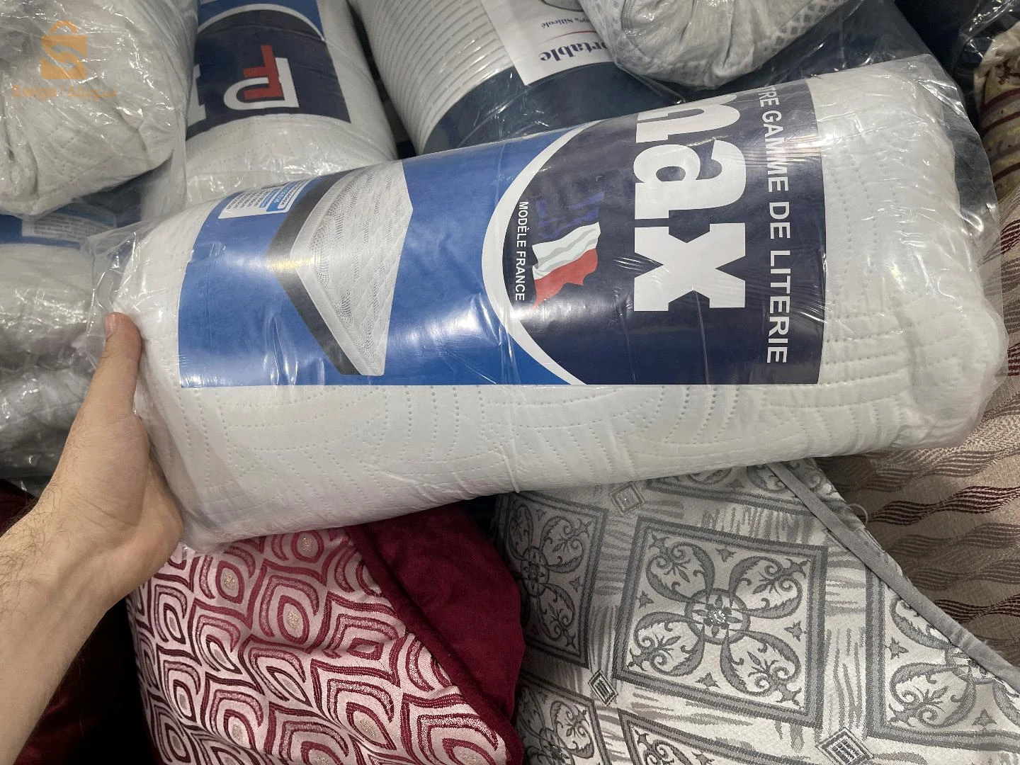 ماطلة و وسادة matelas