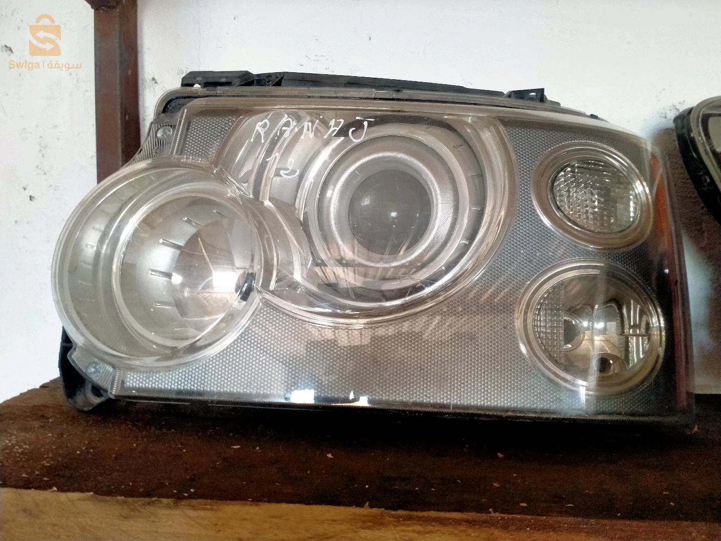 ضوء رونج روفر جديد غير نستعمل