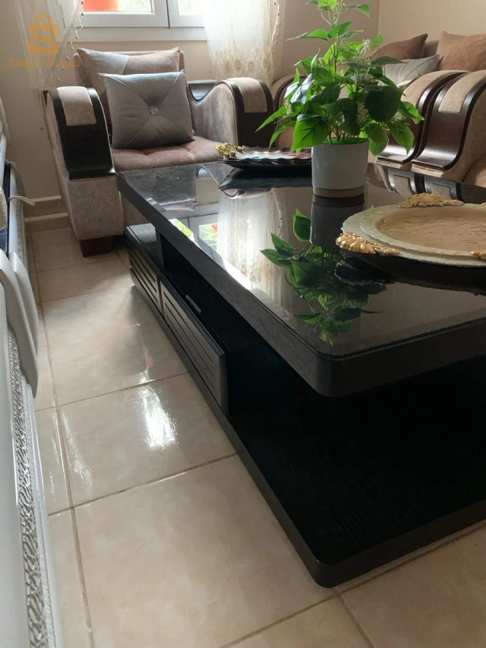 canapé’s coffret+ table blanche+table noire