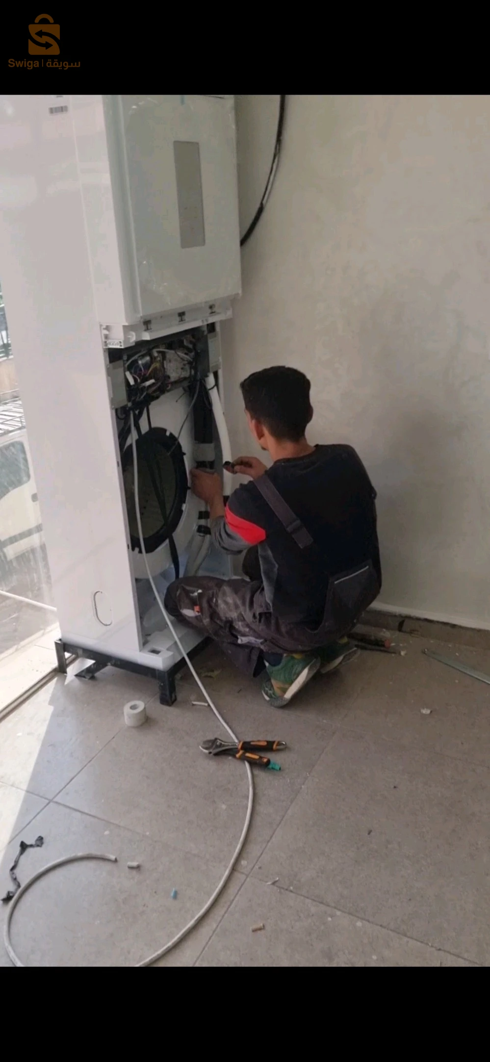 فني تركيب مكيفات الهواء installateur climatiseurs