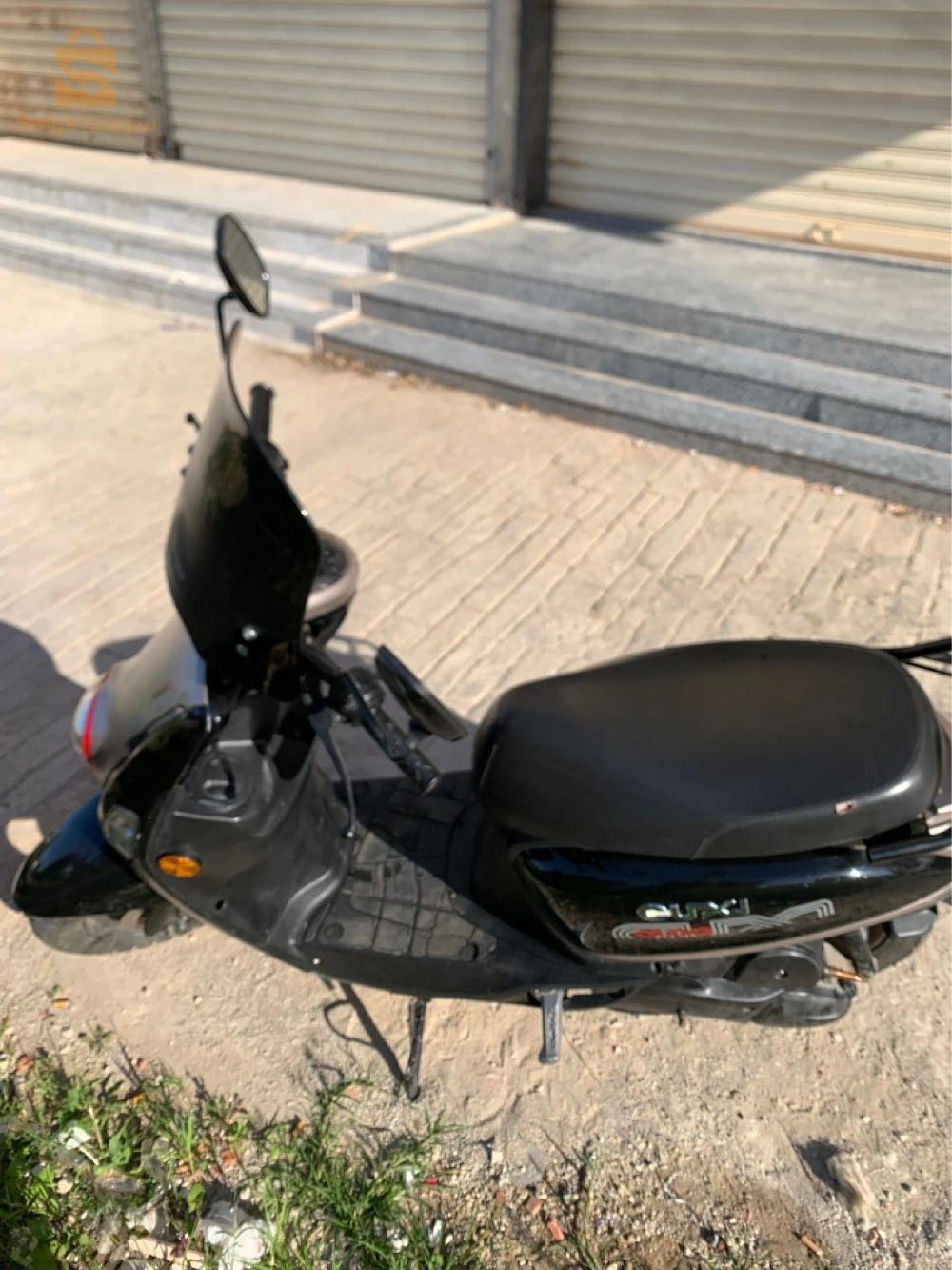 cuxi 2
2023 
2 clés 
visière 
assurance 1 ans
fiha tkhbach khfif gae maybanch 
klch f jdid