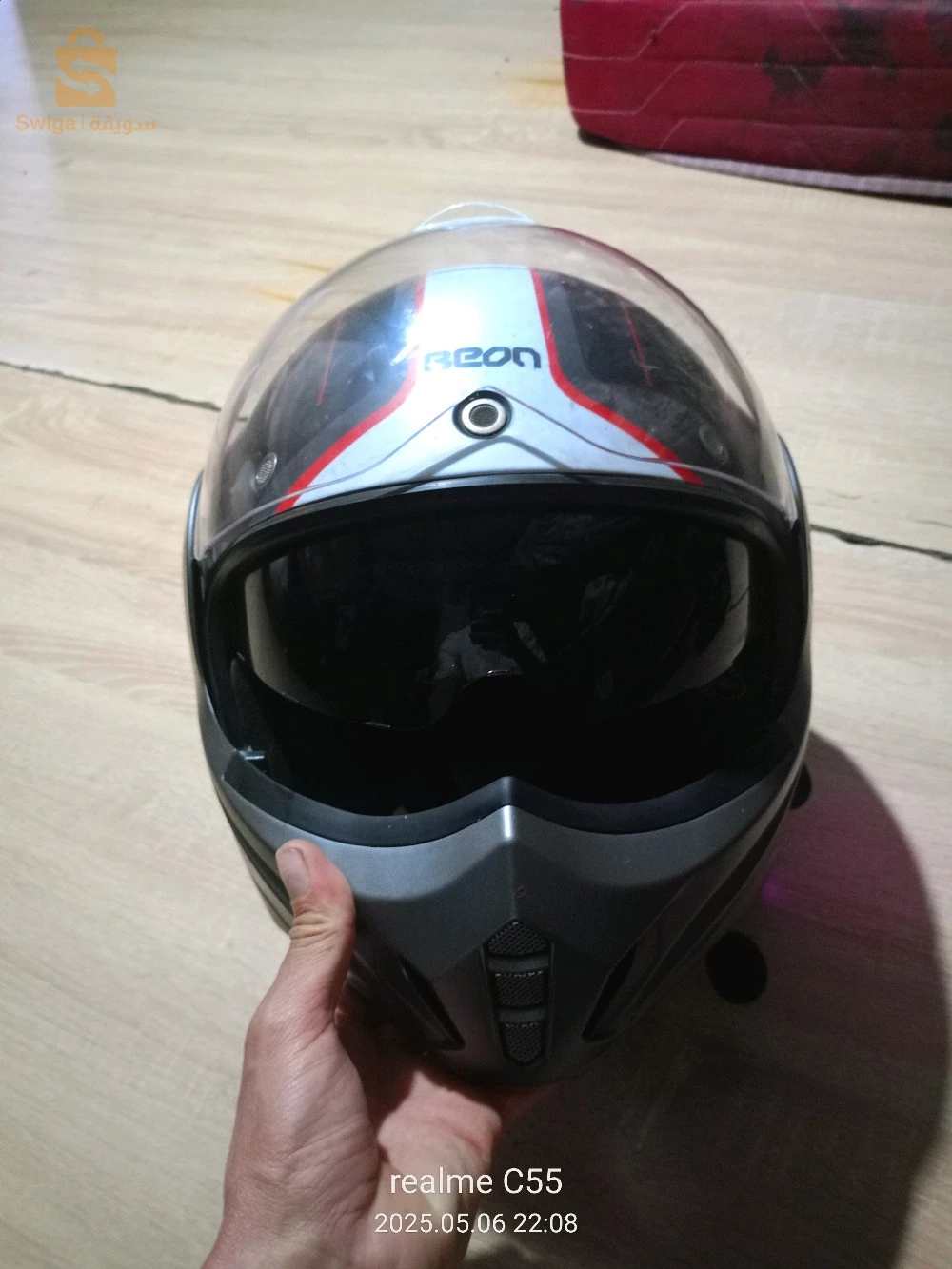 كاسك بيون جديد مش مستعمل بزاف في حالة جيدة كيما راه يبان لطاي Xl معاه بلوتوث