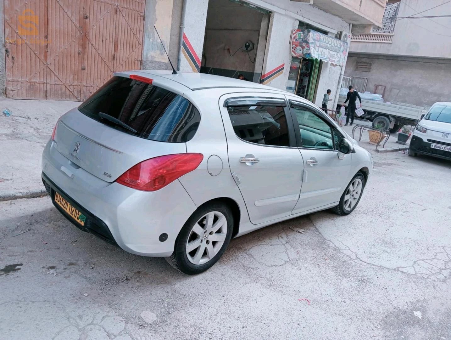 Peugeot 308 2012 5 BATNA