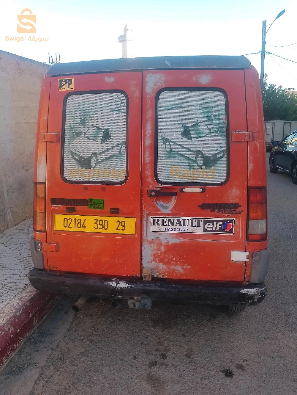 رينو Express 1990 29 معسكر