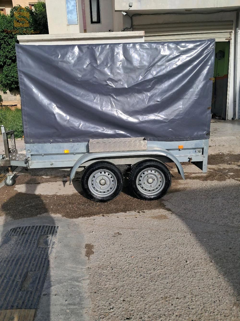 Remourque française 4 roues avec roue de secours ,Rédale et bâche état neuf pour plusieurs informations contacter 0797668189 année 2019