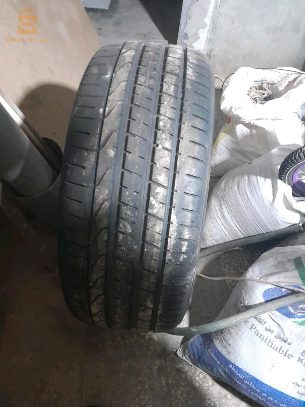 pneus Pirelli original jamais utilisé فردة وحدة معنتها رودة