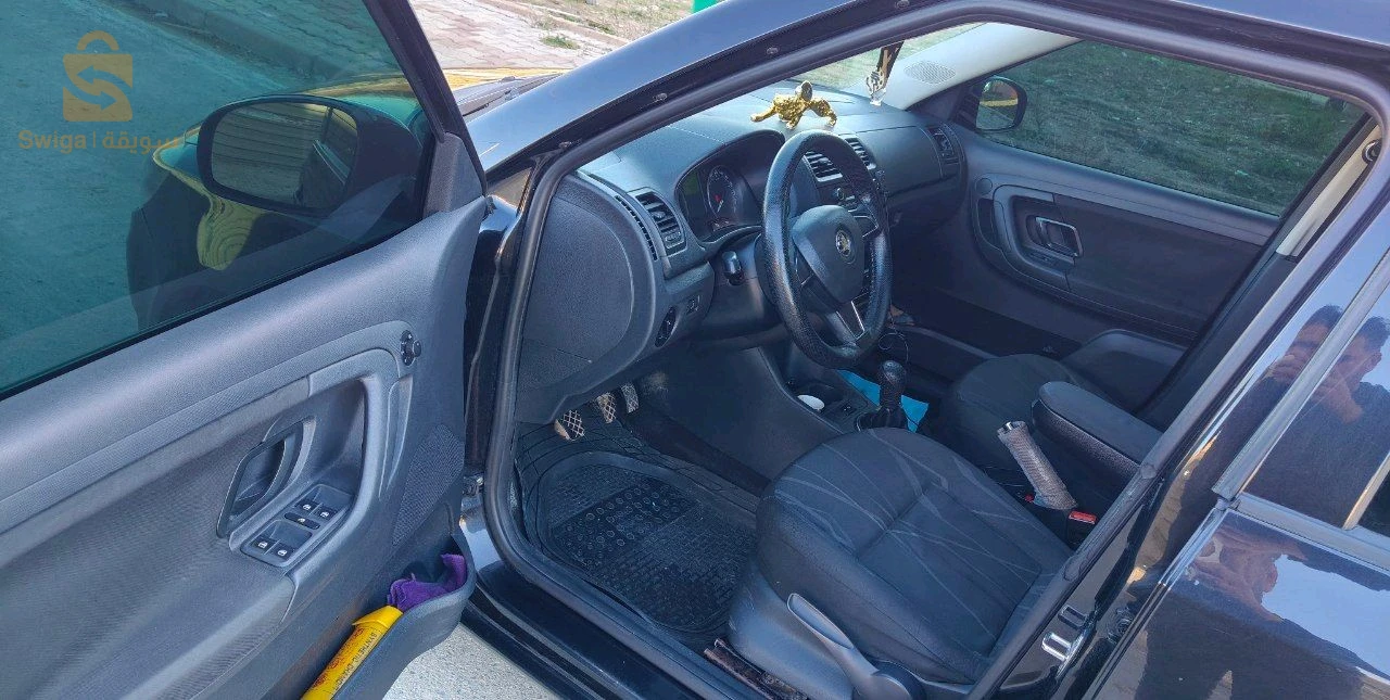 سكودا Fabia 2014 26 المدية