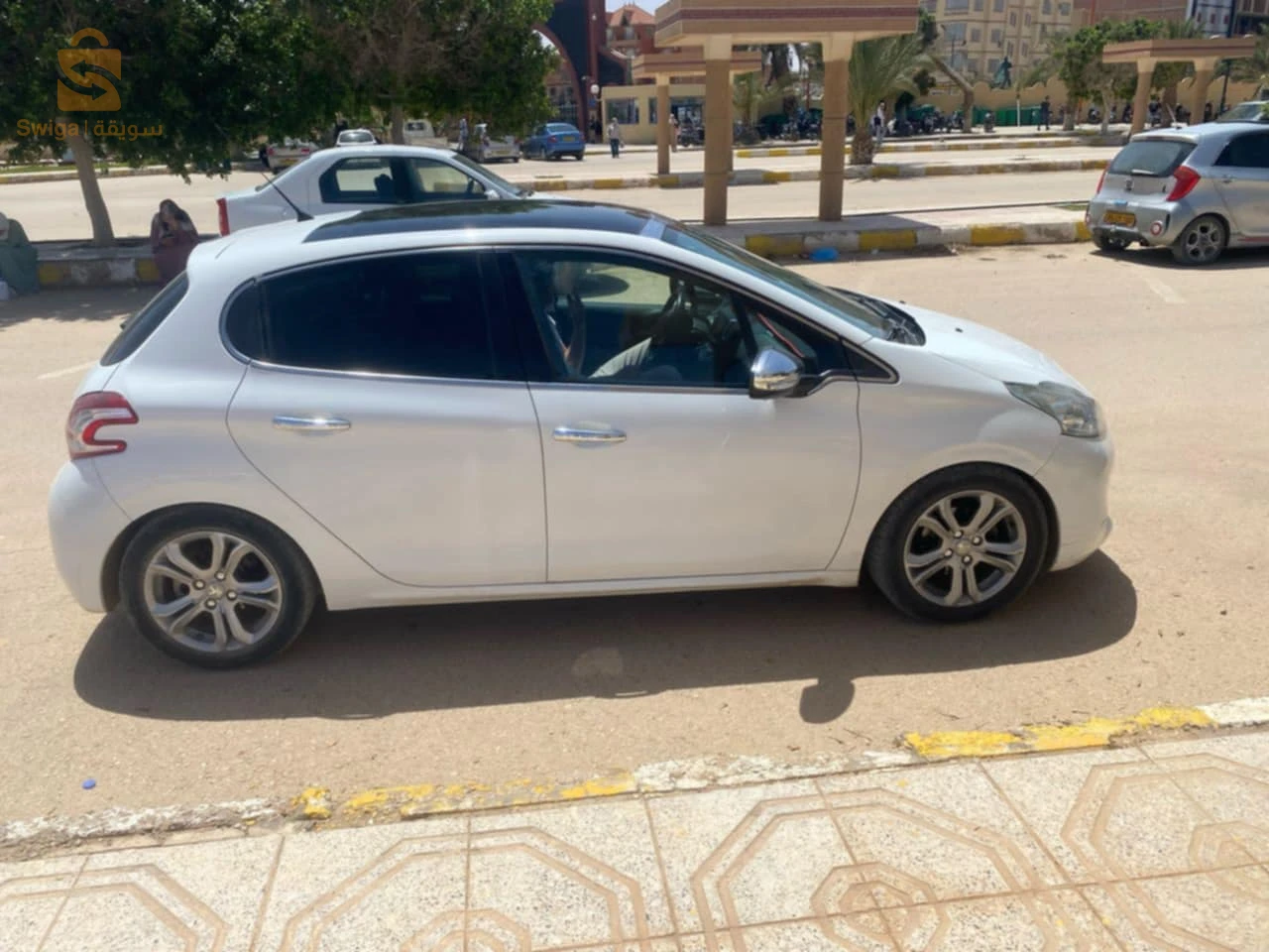 بيجو 208 2015 7 بسكرة