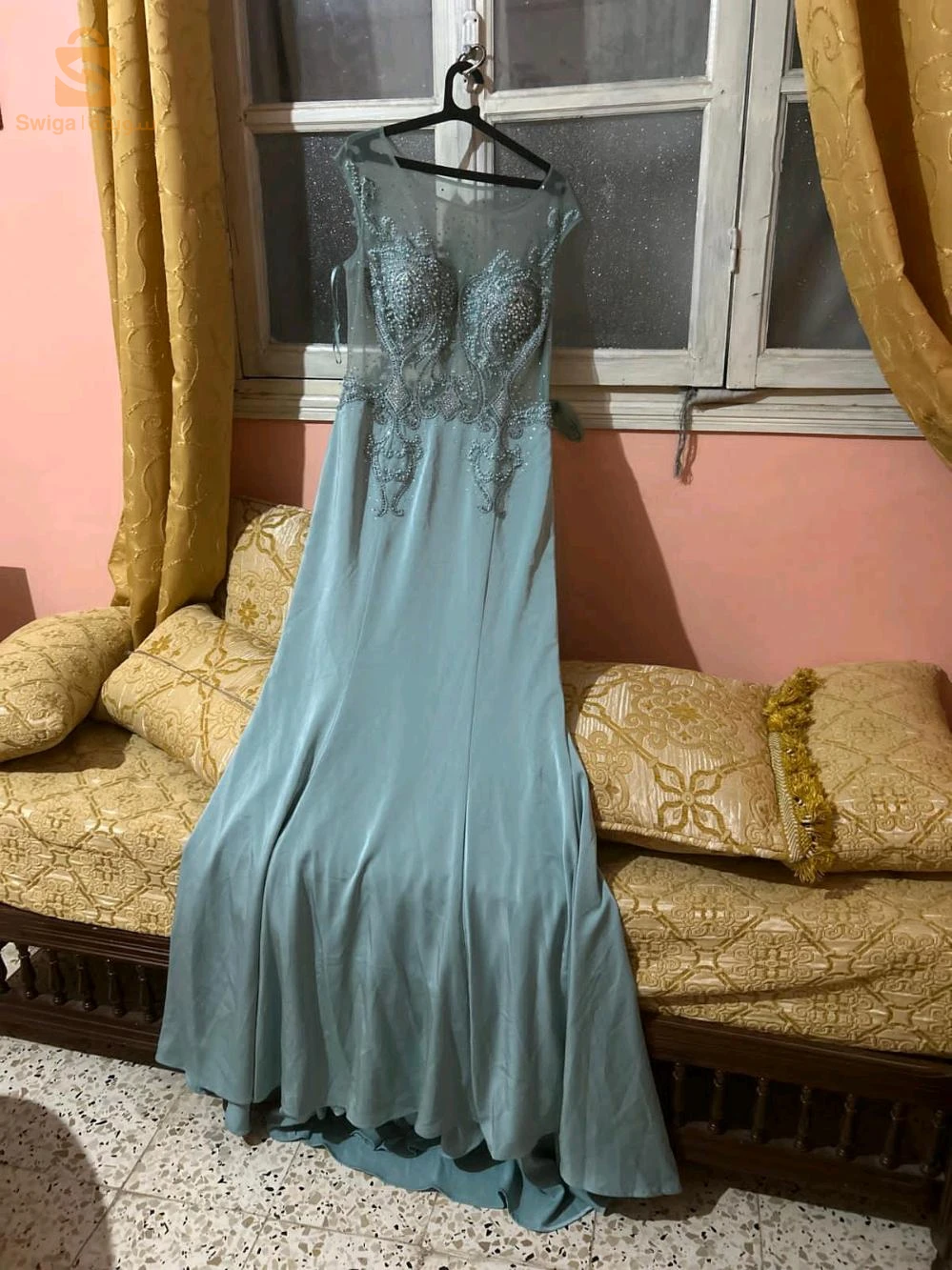 فساتين سهرة
