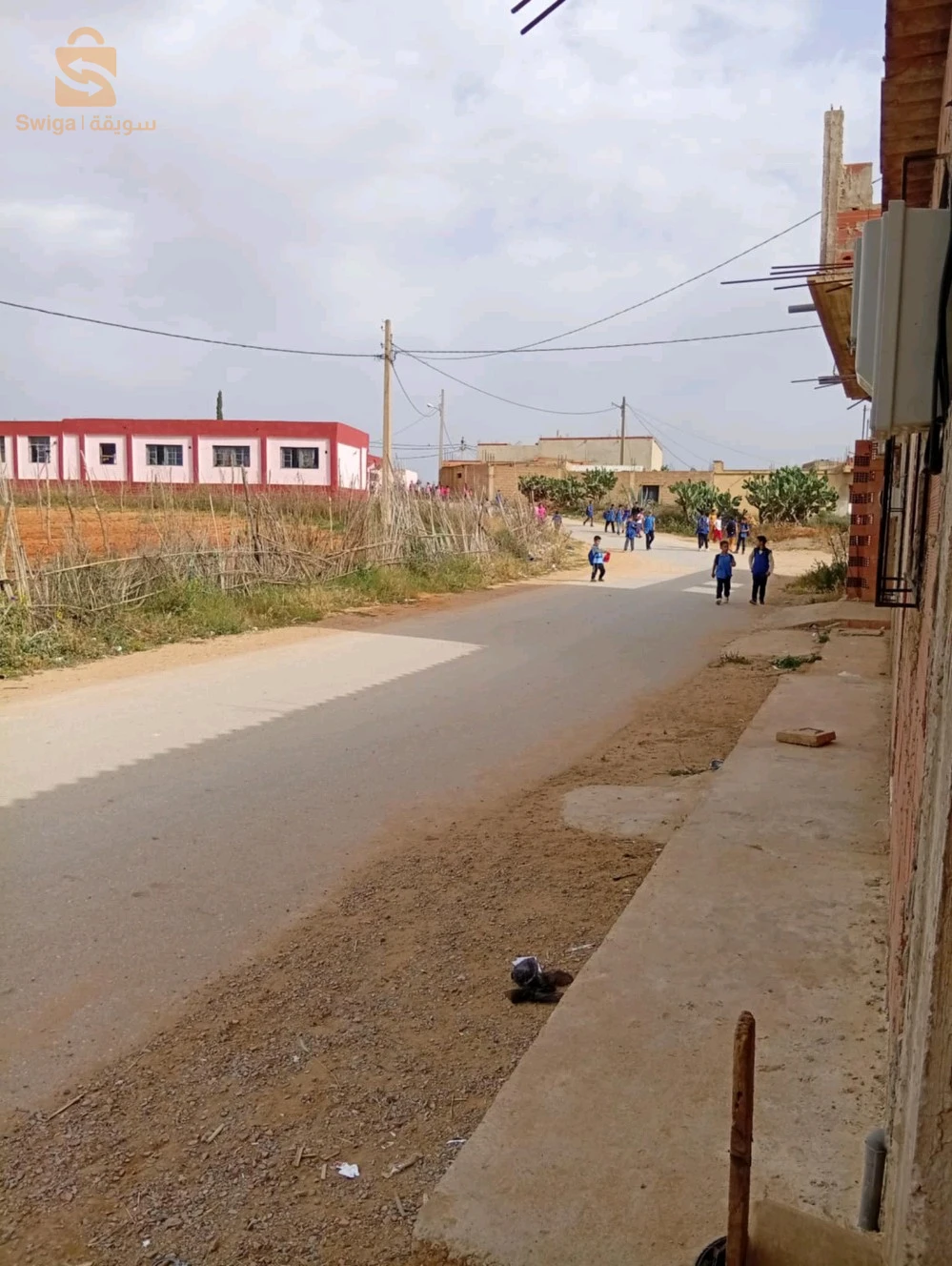 سكن للبيع تبعد 6كلم عن البحر