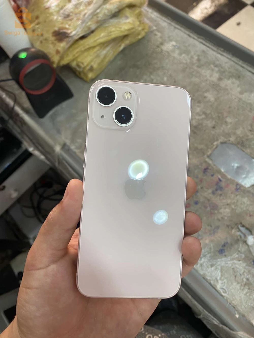 iPhone 13 pick