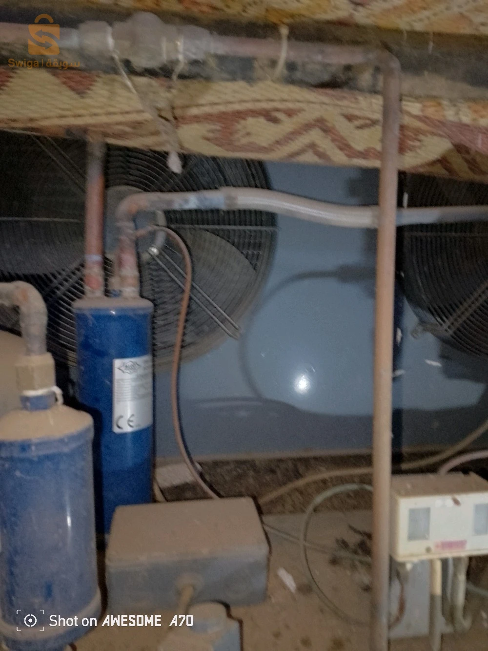 اقوم يبيع معدات غرفة تبريد موجبة positif  
compriseur 25 chevaux+système ventilation+la porte du frigo+les paillettes 
tous en bonne état