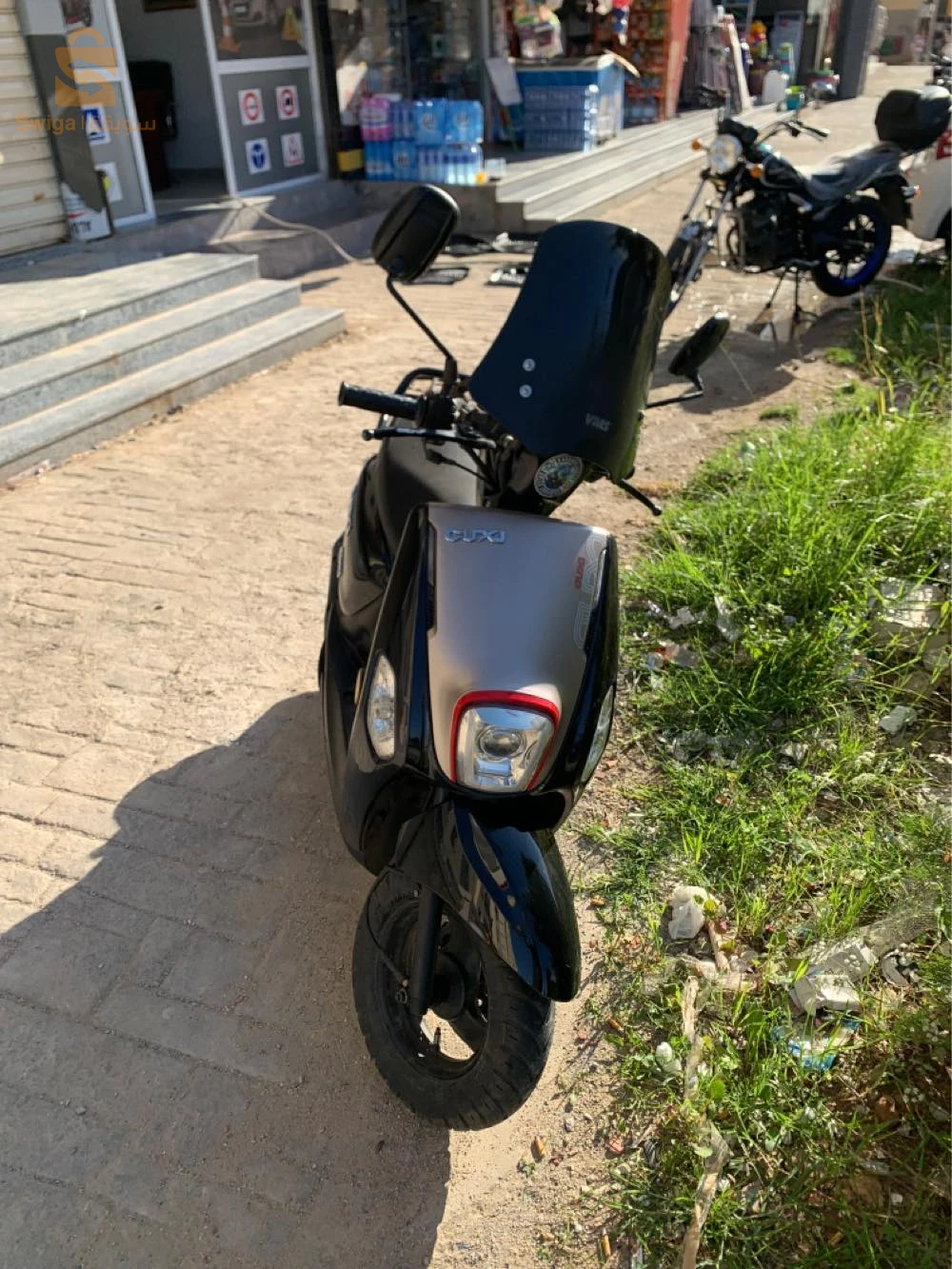 cuxi 2
2023 
2 clés 
visière 
assurance 1 ans
fiha tkhbach khfif gae maybanch 
klch f jdid