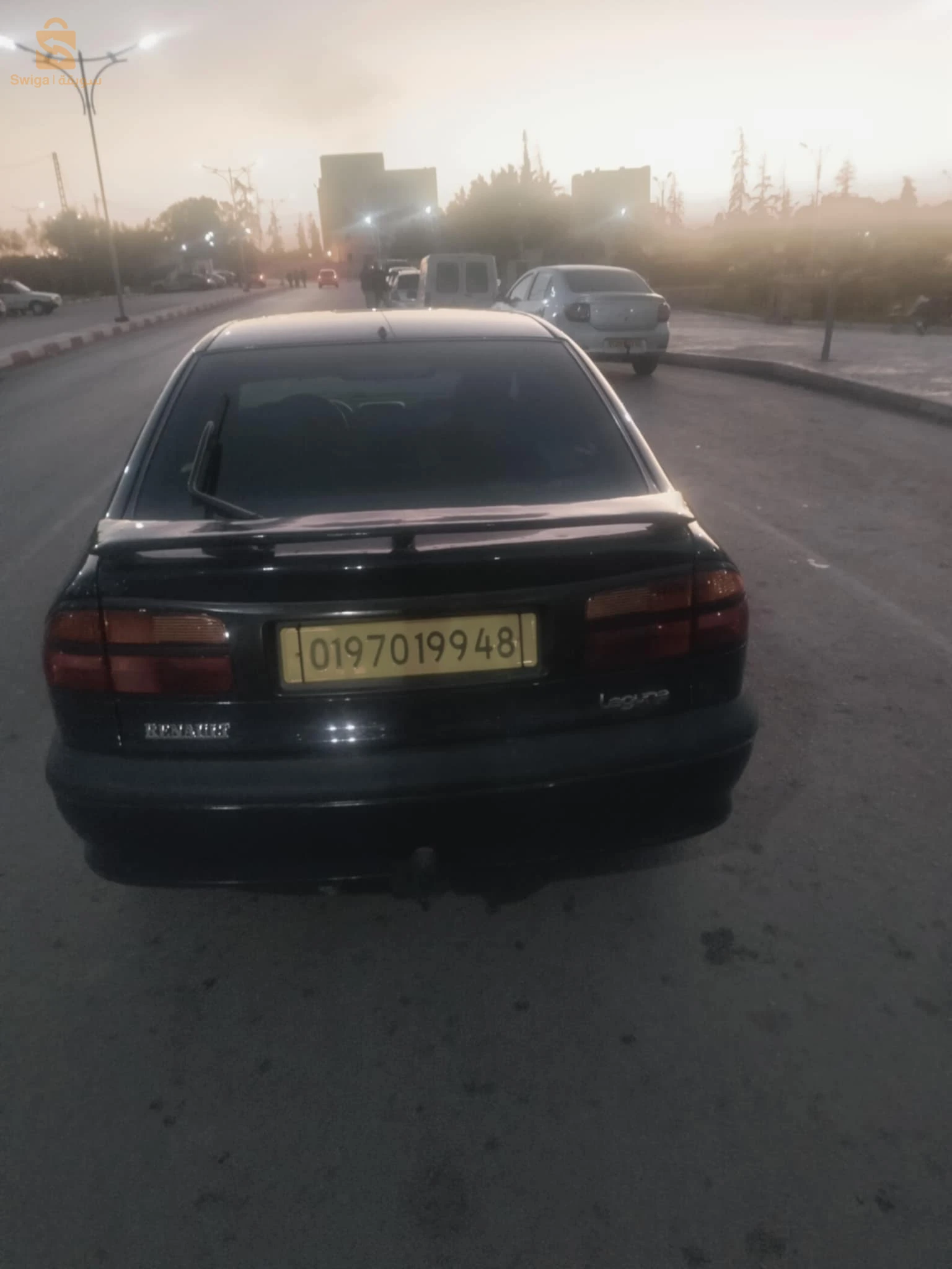 رينو Laguna 1999 48 غليزان