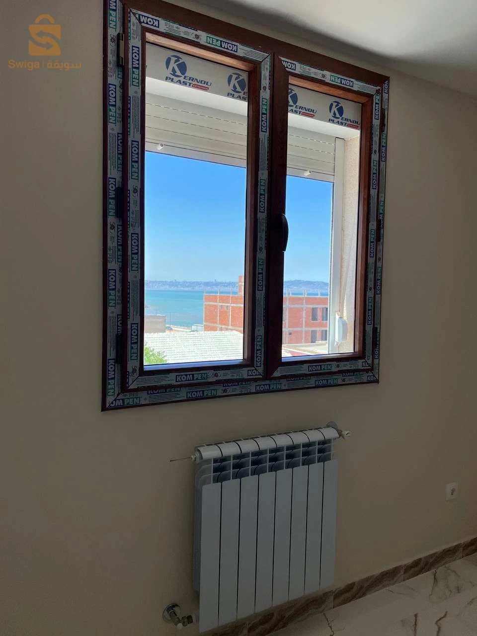 f3 fini avec une vue sur mer à fort de l'eau centre au niveau de 3éme étage