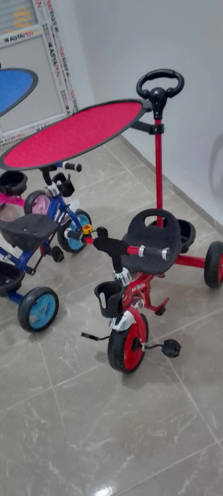 Vélo poussette NEUF JDID   فيلو بوسات للبيع