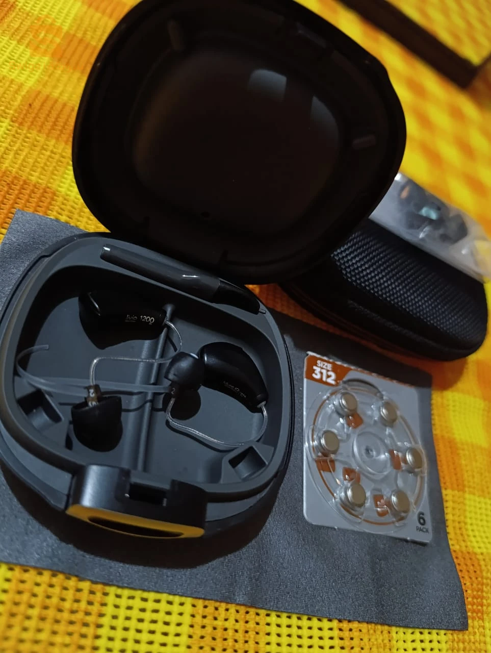 بيع سماعات طبية من العلامة الدنمركية الذين يعانون نقص السمع