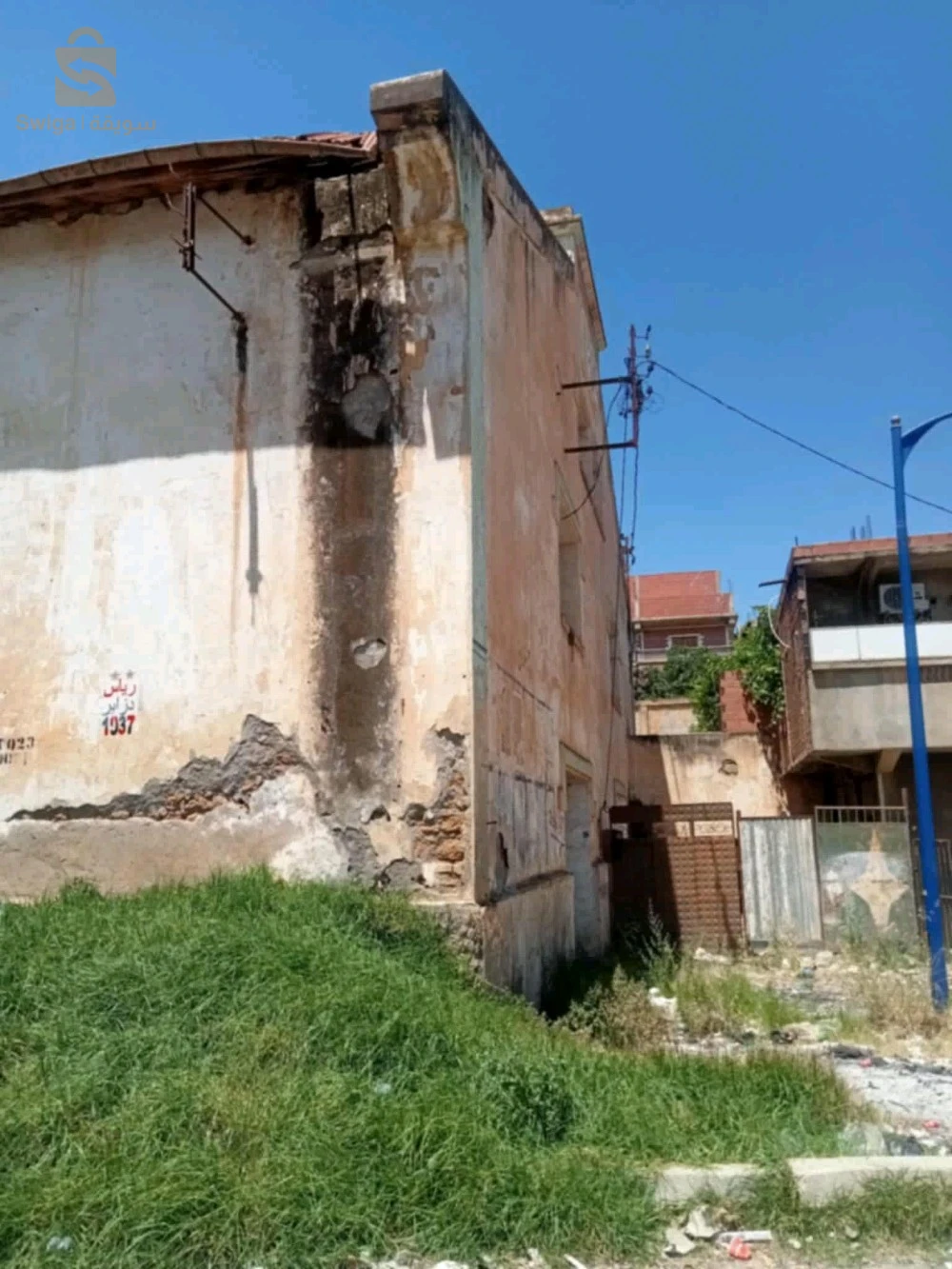 أونقار للبيع في كشكاش بلدية حطاطبة ولاية تيبازة جاي علا طريق الكبيرة فيه700متر مربع عقد ملكية ودفتر عقاري ورخصة بناء R+4 وشهادة سلبية فيه 3واجهات مرحبا بالجميع