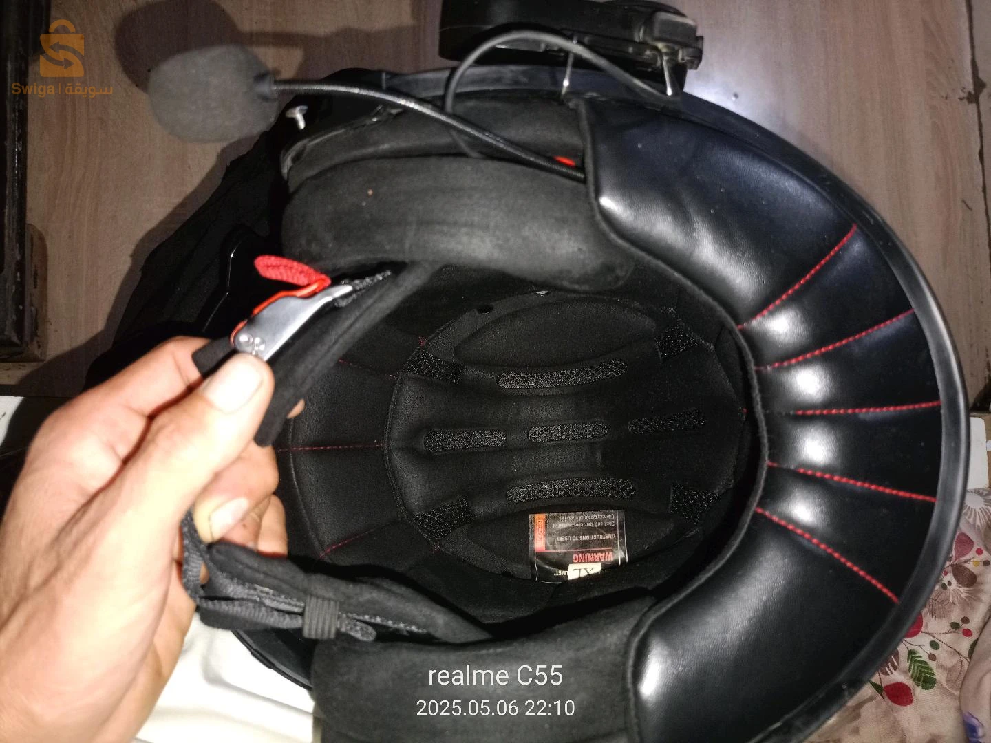 كاسك بيون جديد مش مستعمل بزاف في حالة جيدة كيما راه يبان لطاي Xl معاه بلوتوث