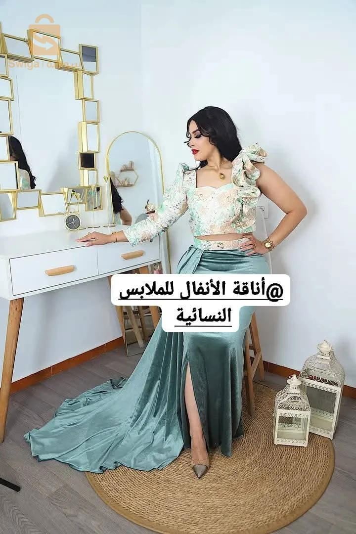 تونسي بروكار+ ذيل قطيفة  طويل لارج