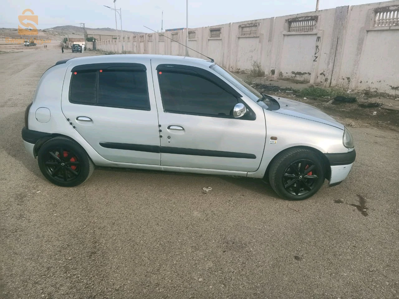 رينو Clio 2 2000 15 تيزيوزو