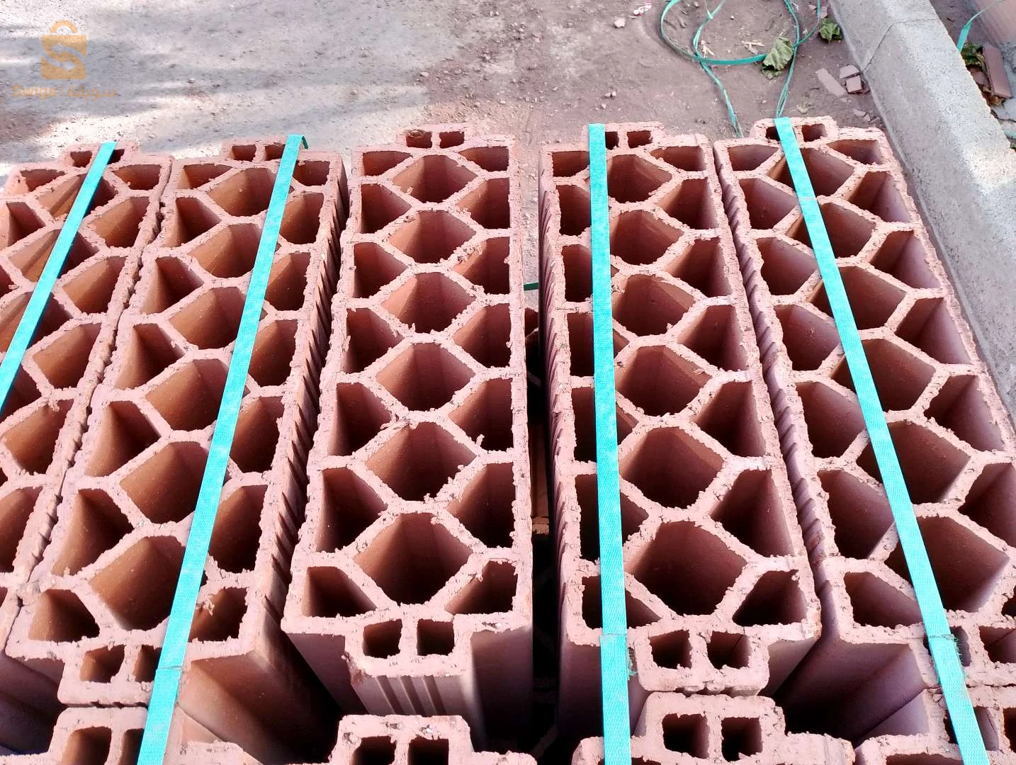 نقل سلعة من باتنة نحو جميع التراب الوطني