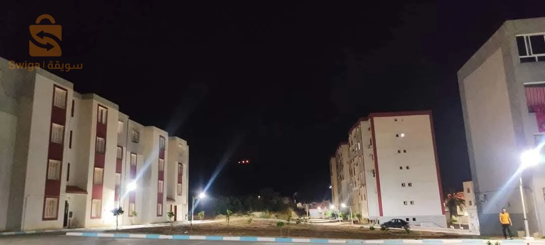 للكراء منزل مجهز للاصطياف في الڨلتة المرسي الشلف مطل علي البحر فيه ڨراج تع سيارة قريب من جميع مرافق