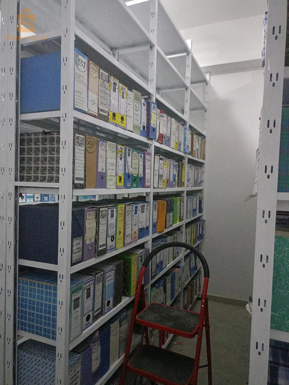 fabrication rayonnage étagère armoire métallique vestiaire boîte au lettre présentoir