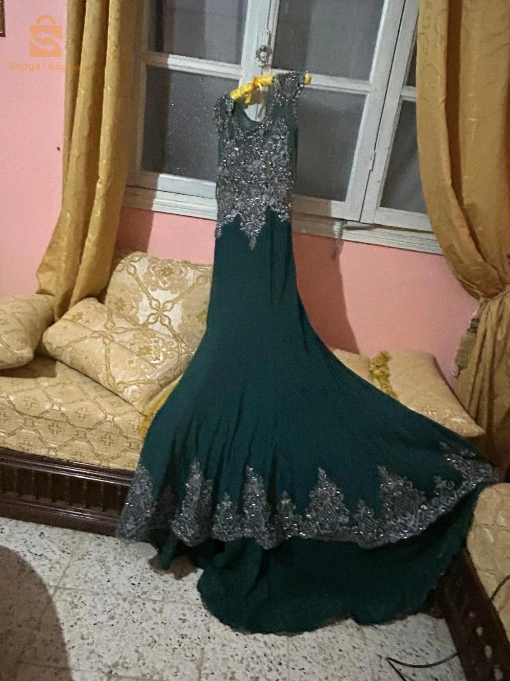 بيع فساتين سهرة