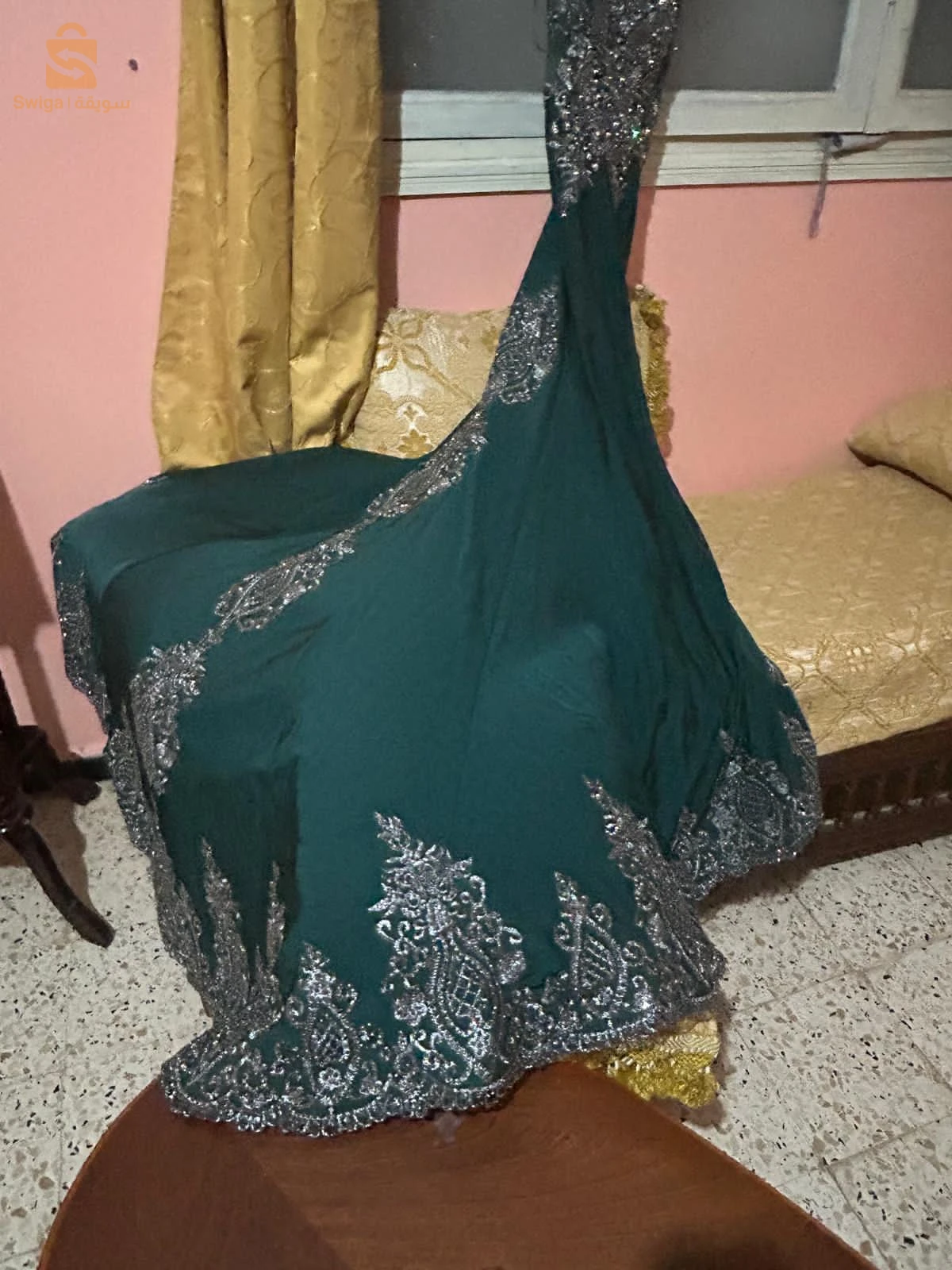 بيع فساتين سهرة