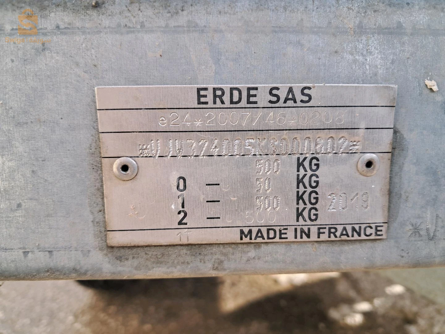Remourque française 4 roues avec roue de secours ,Rédale et bâche état neuf pour plusieurs informations contacter 0797668189 année 2019