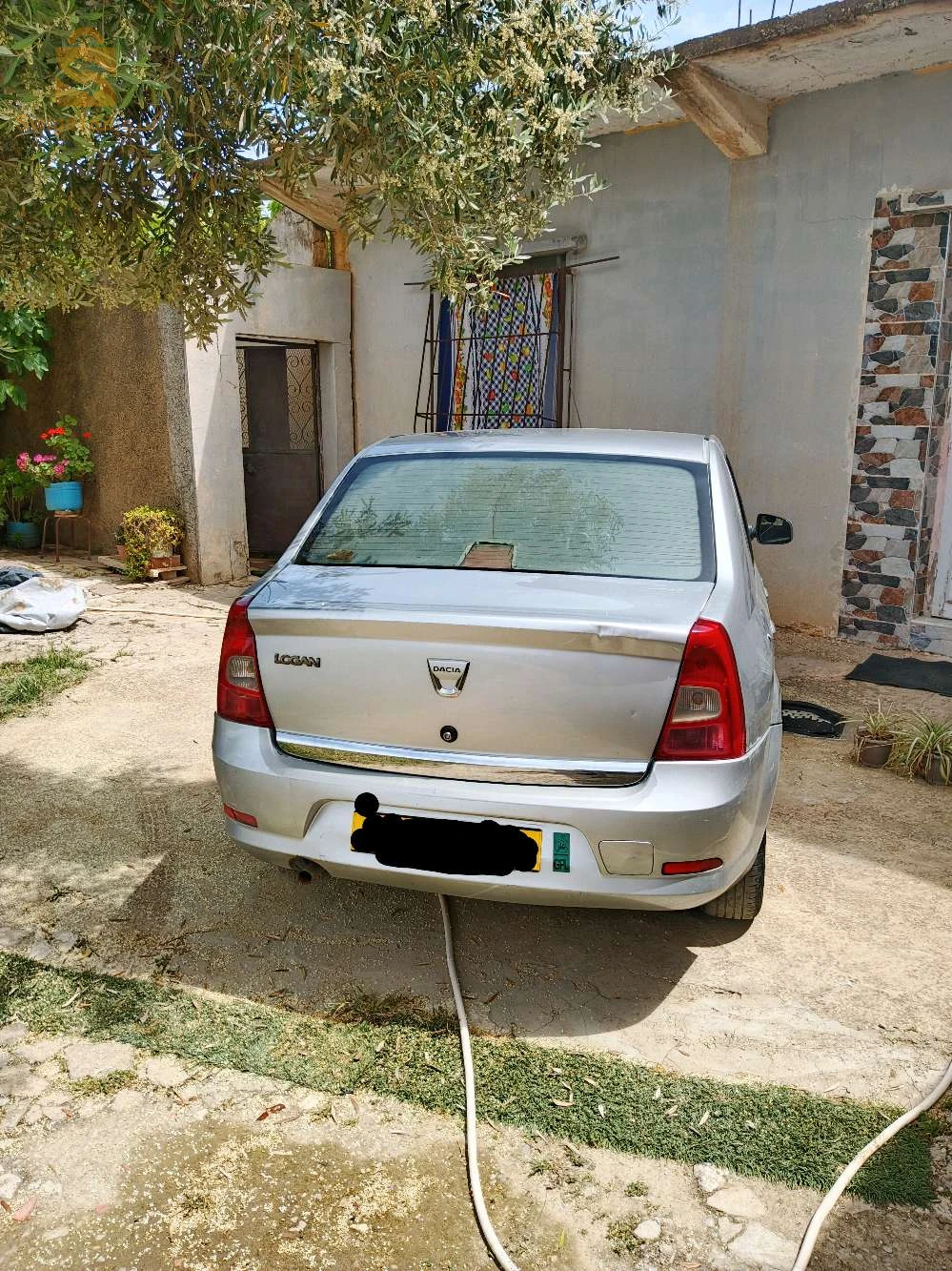 داسيا Logan 2010 44 عين الدفلى