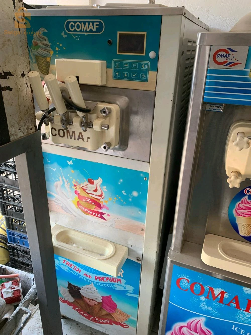 2 ماشينات تاع لاكريم