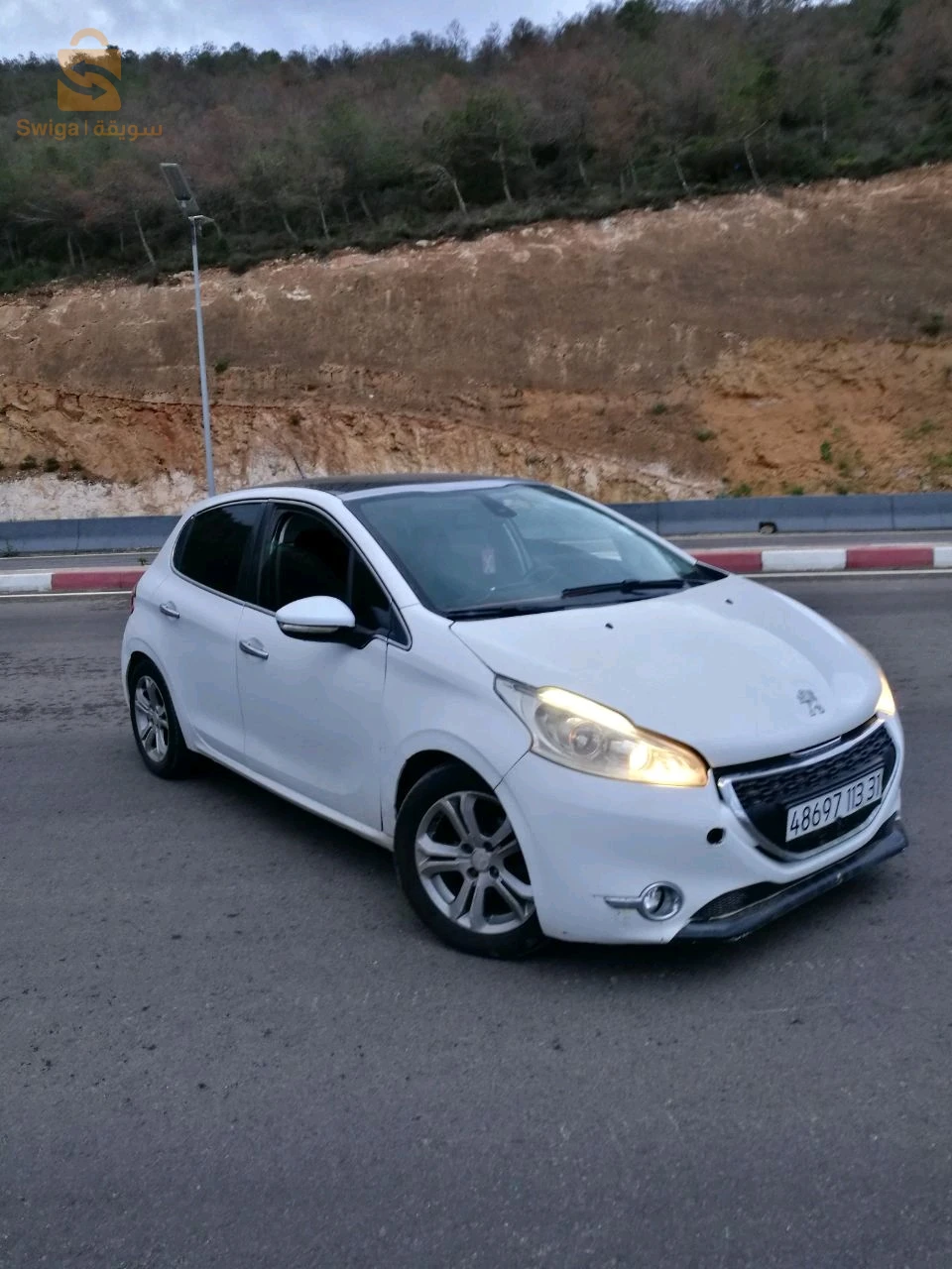 بيجو 208 2013 31 وهران